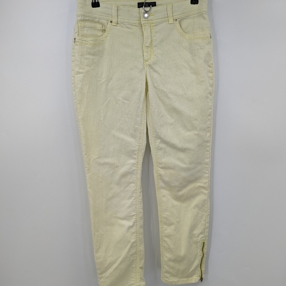CHICO'S So Slimming Zippered Ankle Jeans - Picture 2 of 10